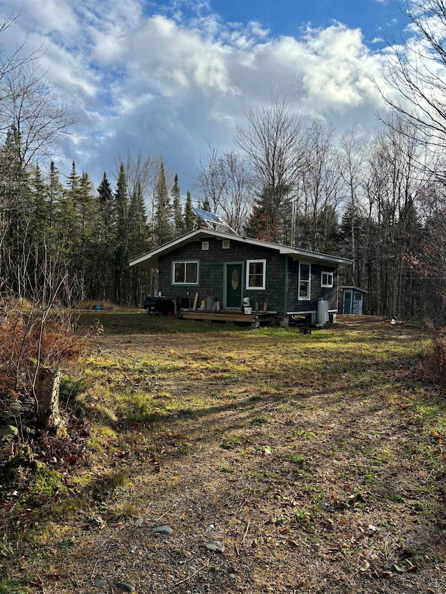 Listing photo 2 for 253 Brook Park Rd, Stewartstown NH 03576