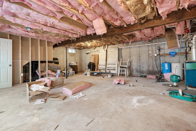 155 E Shore Dr, Weare, NH 03281 - unfinished below grade area featuring a water pressure tank
