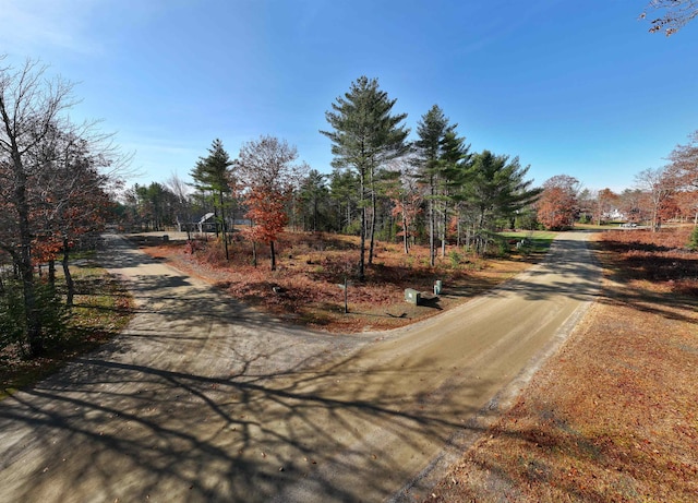 Listing photo 2 for 28 Mountain Shadows Dr, Tuftonboro NH 03816