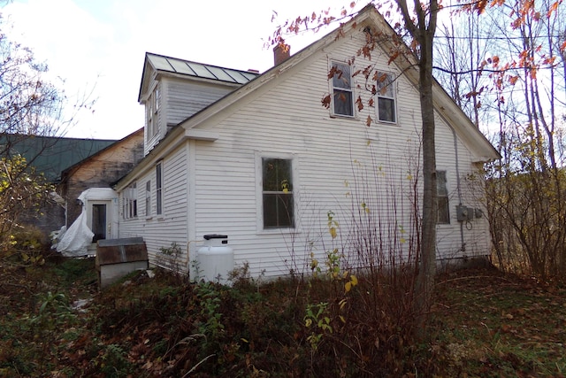 view of side of property