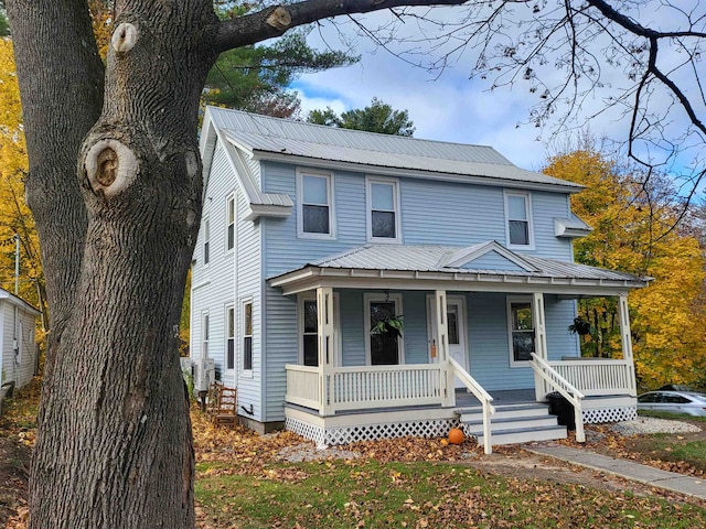 view of front of house featuring covered porch