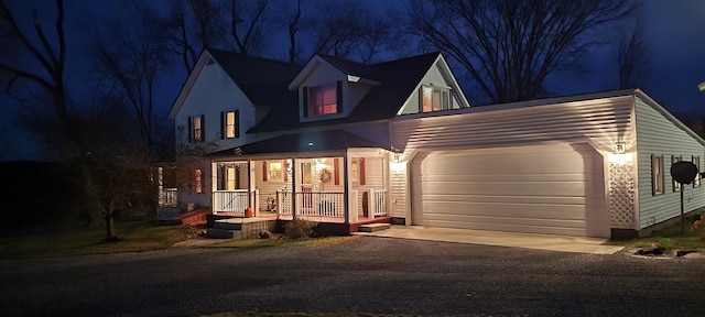 view of front of property featuring a garage