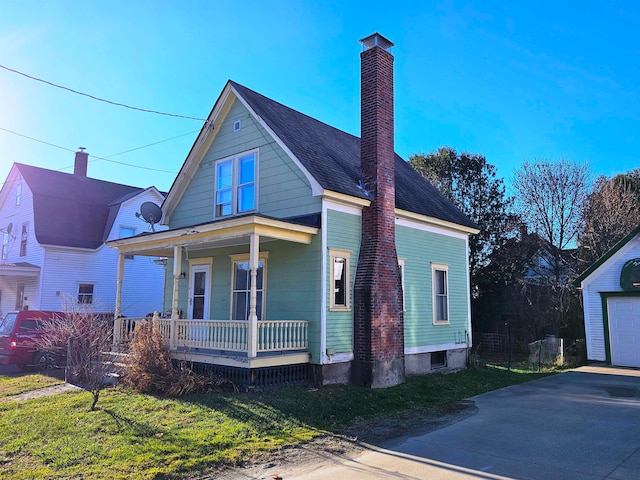 view of front of home featuring a porch