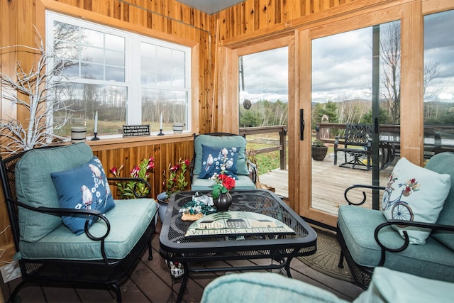 view of sunroom / solarium