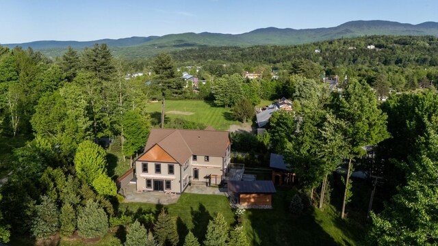 drone / aerial view with a mountain view