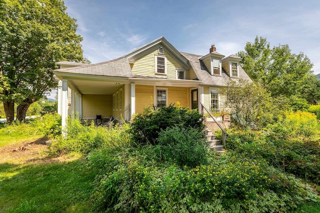 view of front of property with a porch