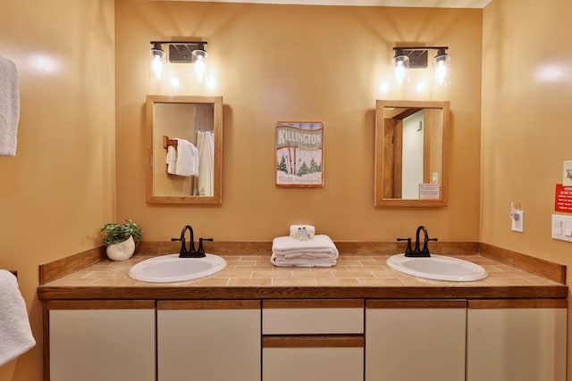 bathroom with vanity