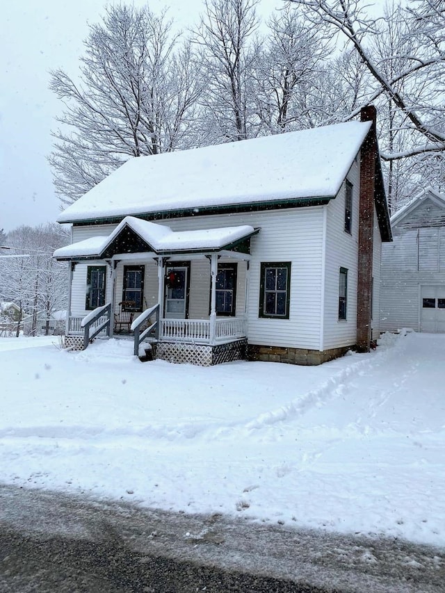 view of front of home featuring a porch