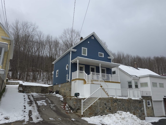 view of front of house with covered porch