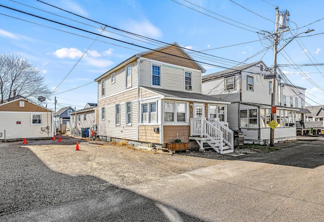 view of front of property