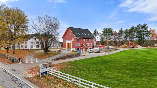 exterior space featuring a yard