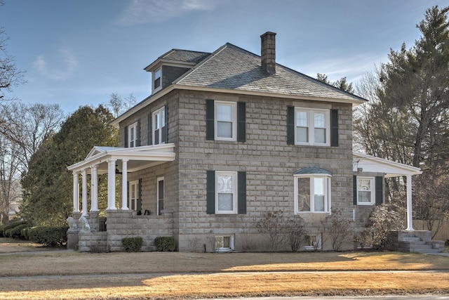 view of home's exterior