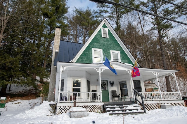 view of front of home featuring covered porch