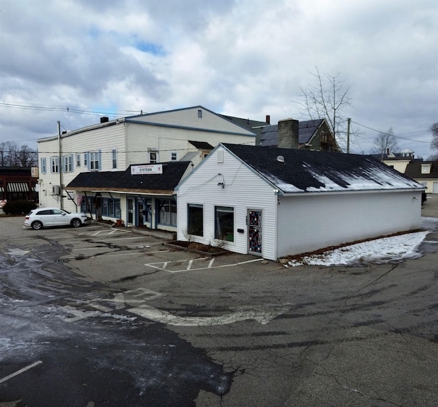 Listing photo 2 for 361 Union Ave, Laconia NH 03246