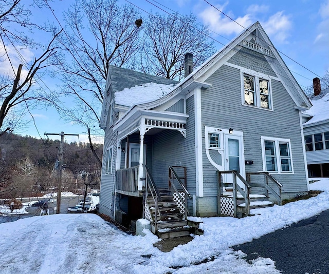 view of front of home