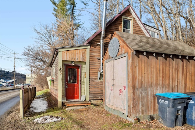 view of outbuilding