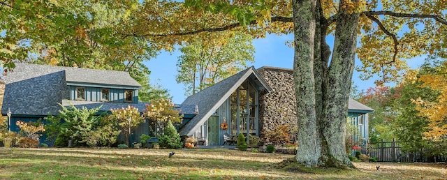 exterior space featuring a lawn