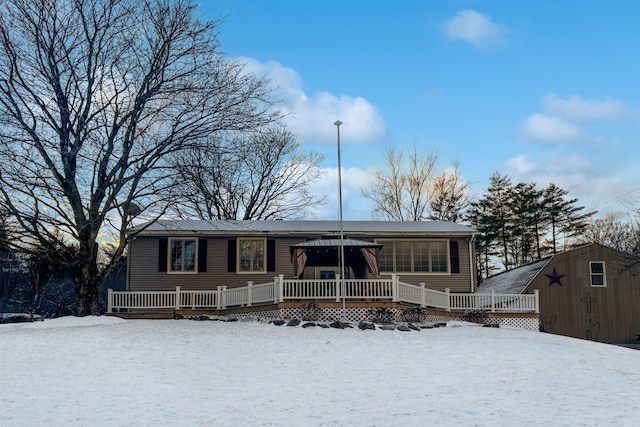 view of front of property