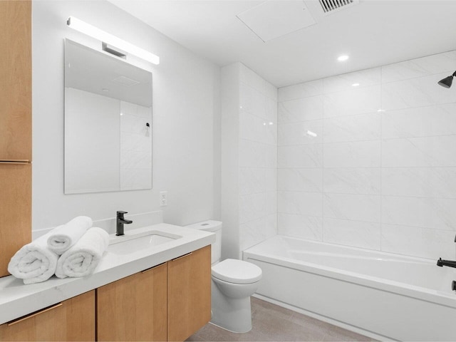 125 Cambrian Way Unit 609, Burlington, VT 05401 - full bathroom with toilet, vanity, and shower / tub combination