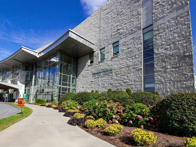 125 Cambrian Way Unit 609, Burlington, VT 05401 - view of building exterior