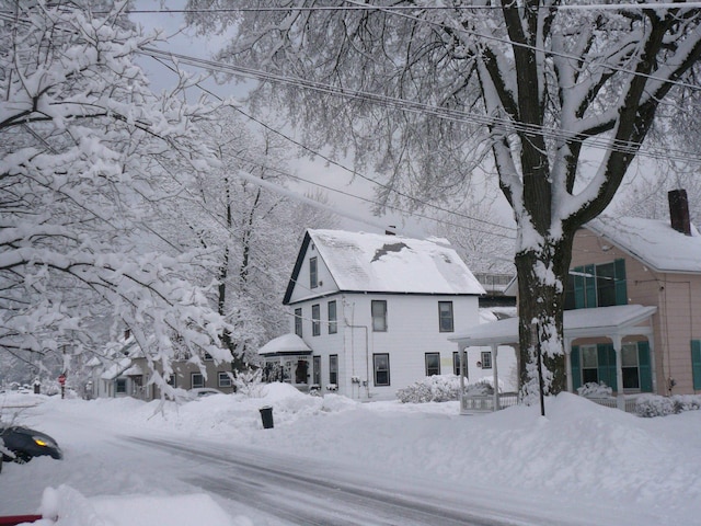 Listing photo 2 for 16 Washington St, Brattleboro VT 05301