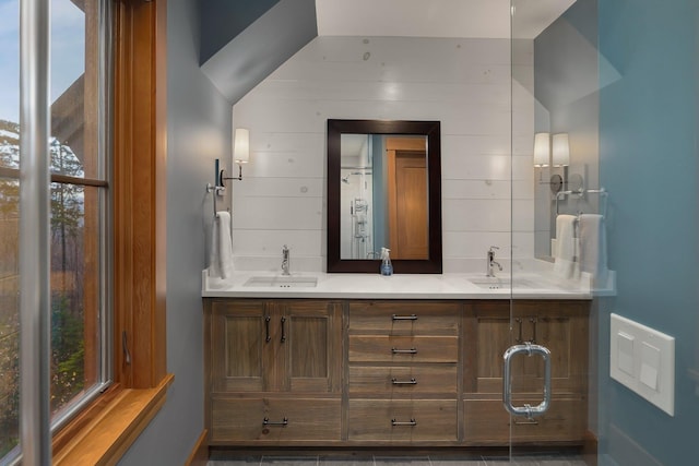 bathroom with vanity and backsplash