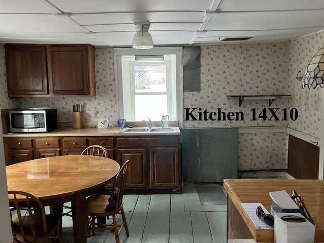 622 S Main St, Danby, VT 05739 - kitchen featuring sink