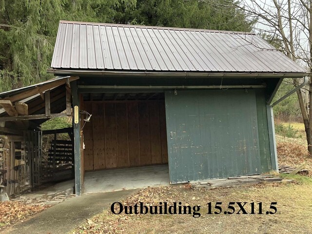 622 S Main St, Danby, VT 05739 - view of outdoor structure