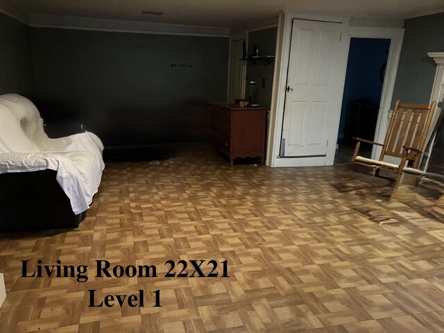 622 S Main St, Danby, VT 05739 - interior space with light parquet floors