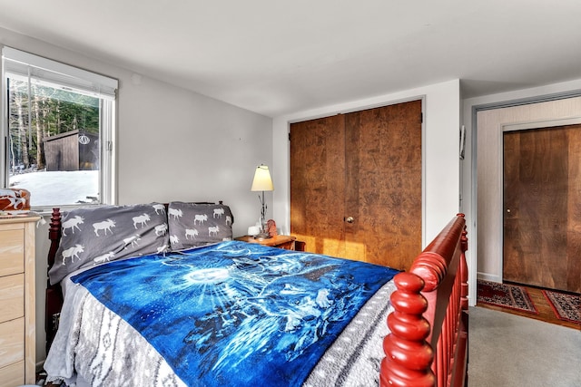 bedroom featuring carpet floors