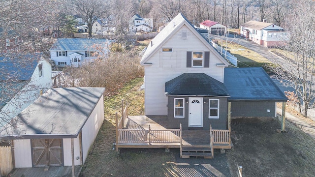 view of front facade featuring a deck