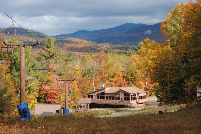 property view of mountains