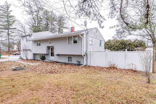 exterior space featuring a yard