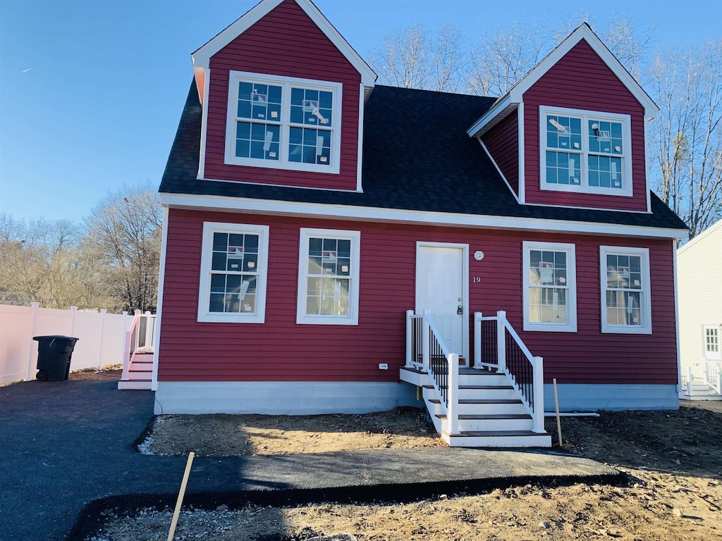 view of front of property