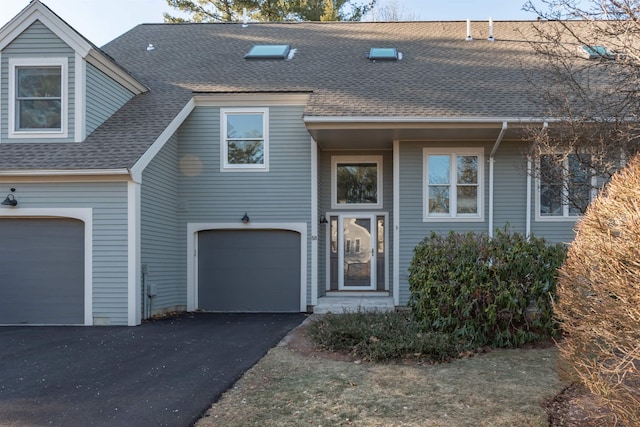 view of front of house featuring a garage