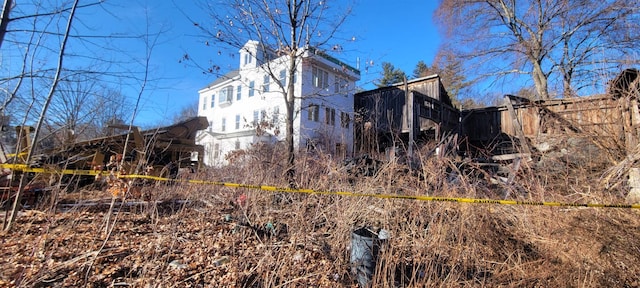 view of home's exterior