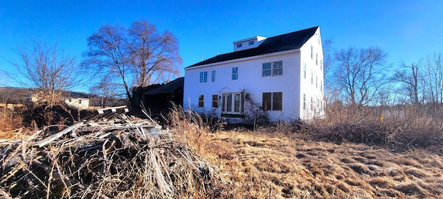 view of side of property