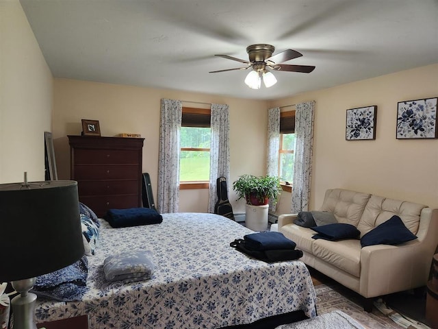 bedroom featuring ceiling fan