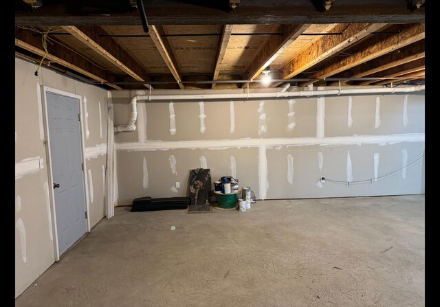 view of unfinished basement