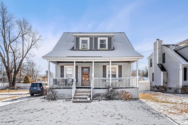 bungalow featuring a porch