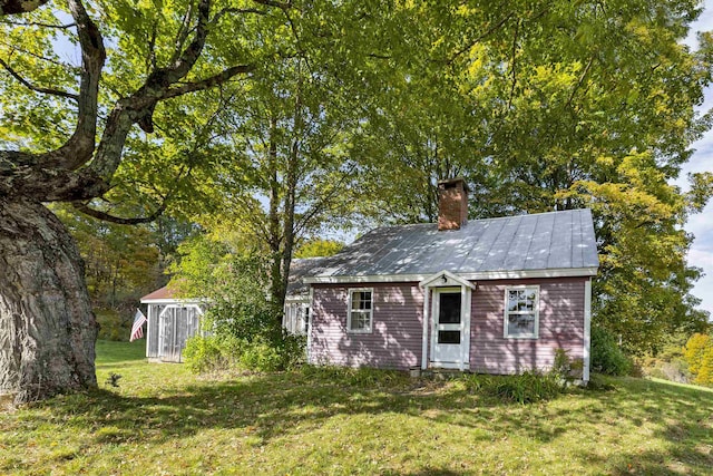 61 Crosby Rd, Topsham, VT 05076 - view of outbuilding with a yard