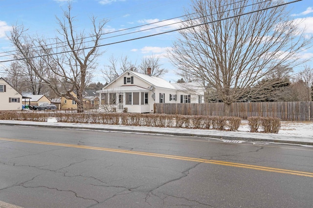 view of front of property