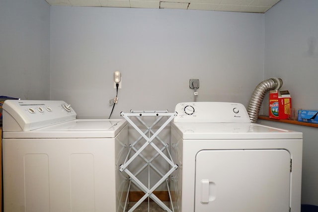 laundry area featuring washing machine and dryer