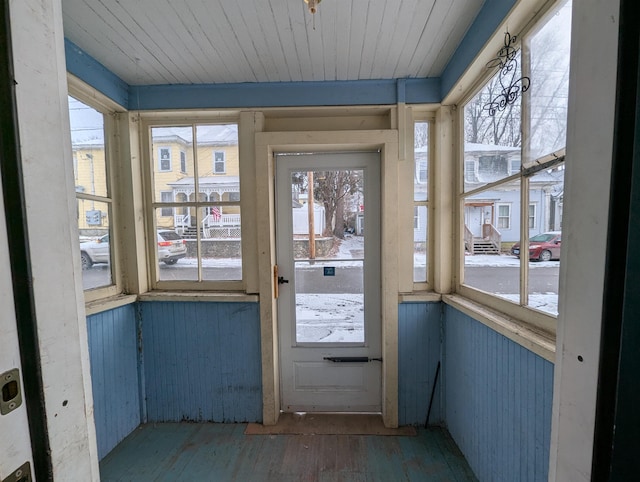 view of unfurnished sunroom