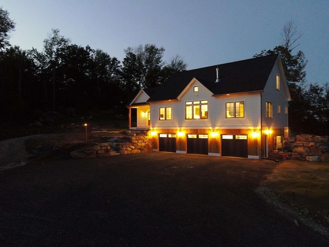 view of front of property featuring a garage