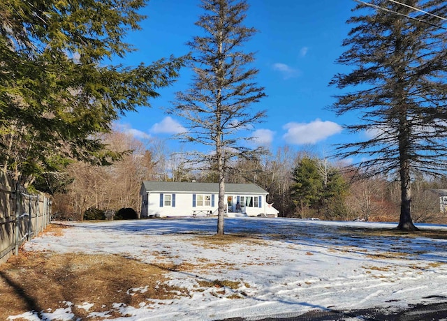 view of front of property