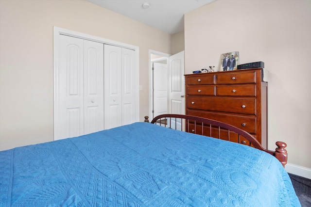 bedroom featuring a closet