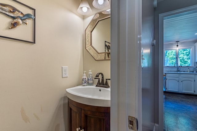 bathroom with vanity