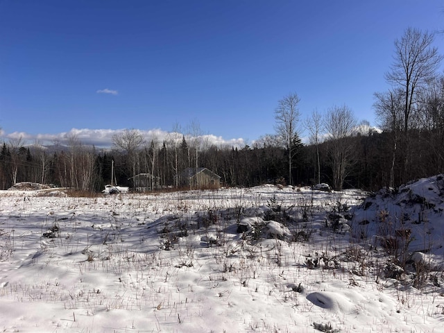 Listing photo 3 for 26 Mary Elizabeth Ln, Lancaster NH 03584