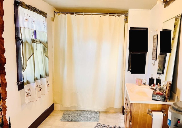 bathroom featuring vanity and shower / bath combo